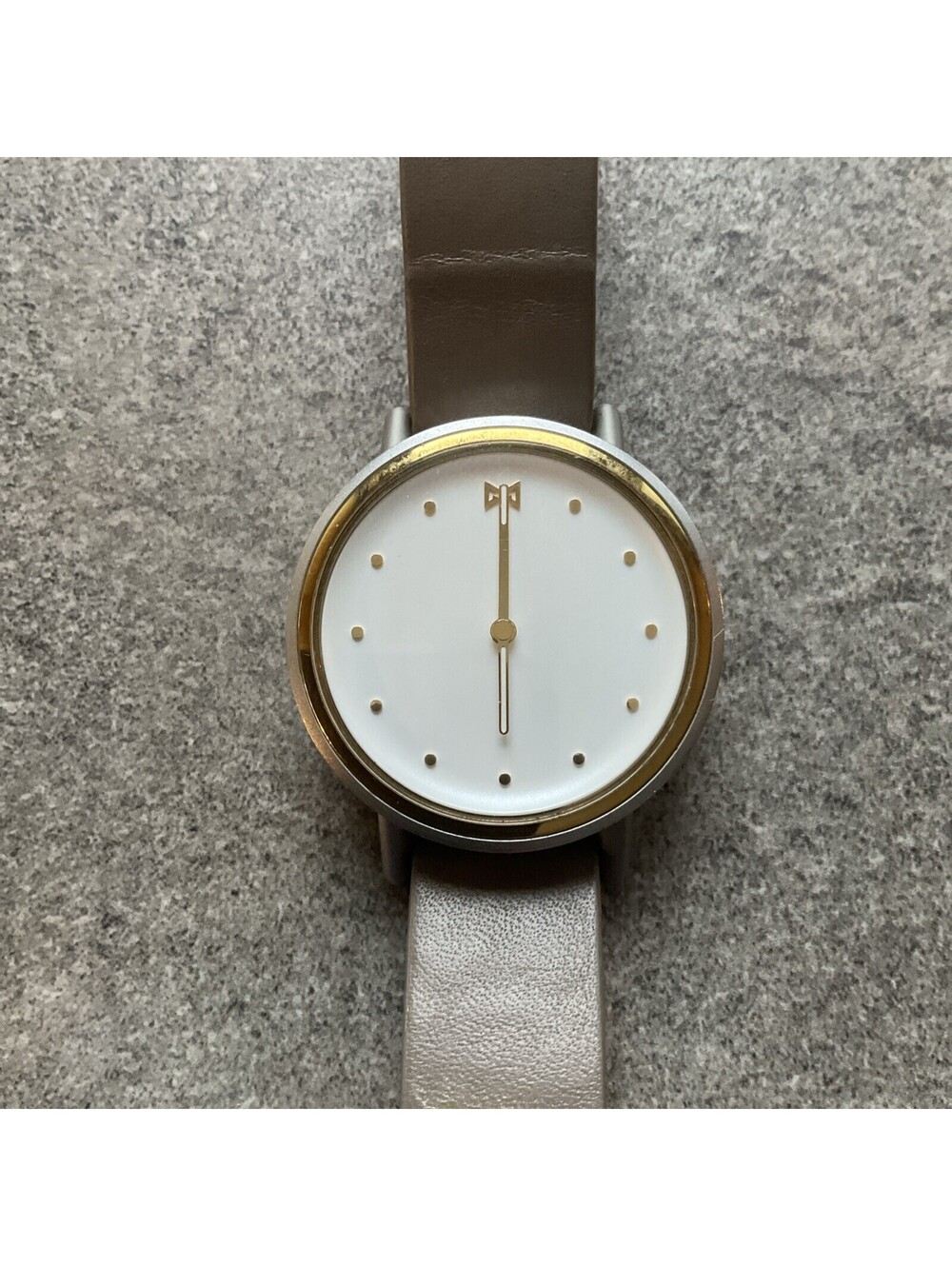 MVMT Women’s Analog Smart Watch 36mm Two Tone Case Model NDW4B1 Bin X